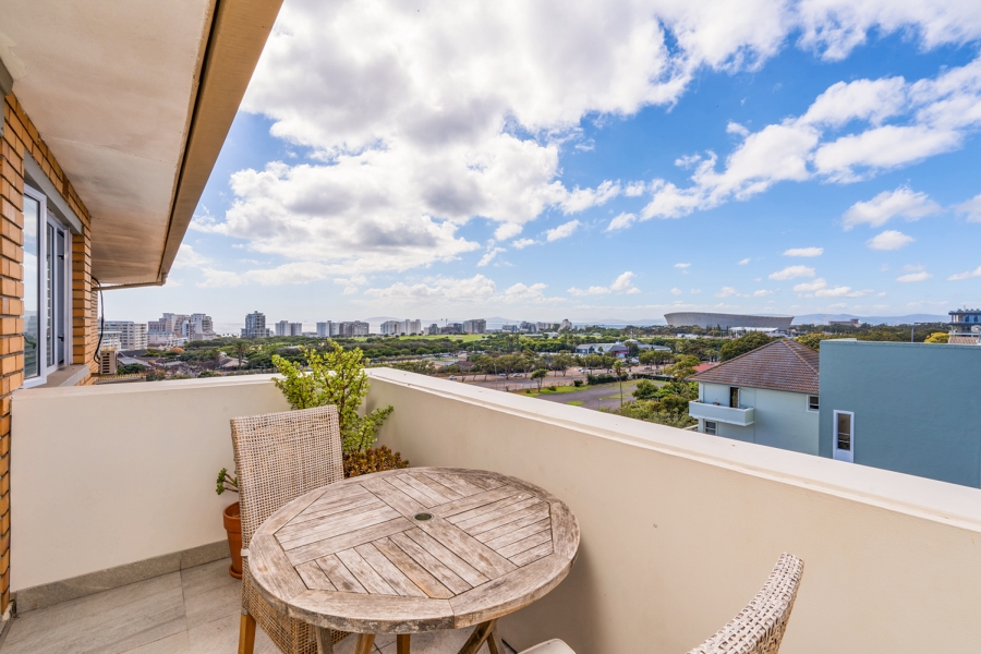 2 Bedroom Property for Sale in Three Anchor Bay Western Cape